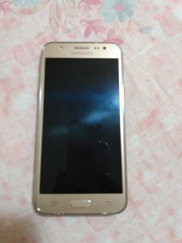 Vendo celular Samsung j5 , a bateria está inchada