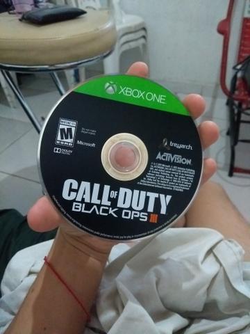 V/T call of duty Black ops 3 XBox One