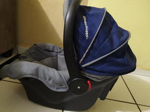 Bebê conforto novo
