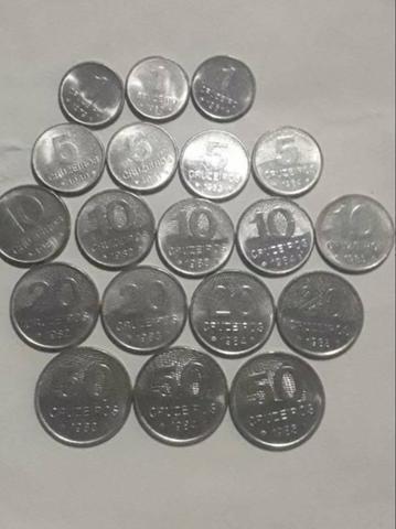 Lote com 19 moedas antigas diferentes, sem repetir!
