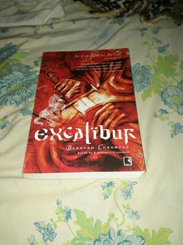 Livro Excalibur!Autor:Bernard Cornwell!