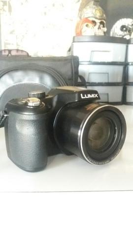 Câmera digital Lumix LZ30 Panasonic