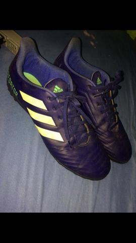 Chuteira Adidas predator