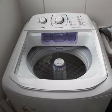 Maquina de lavar roupa