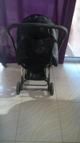 Vende carinho de bebê mais canguru mais informações zap *