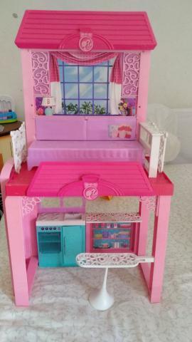Casa Barbie rosa 100.00
