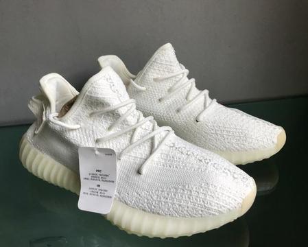 Tênis adidas yeezy