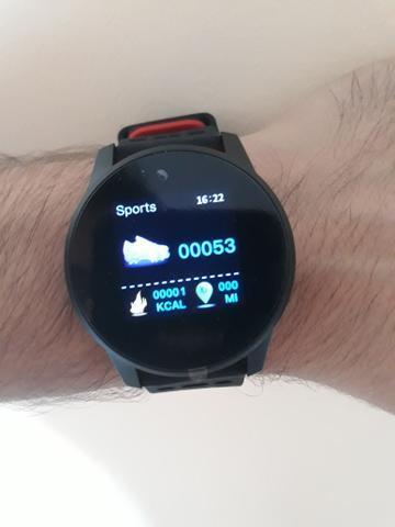 Smartwatch B2 esportivo com medidor cardíaco, calorias, oxigênio no sangue e mais