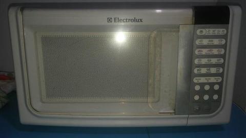 Microondas Eletrolux usado